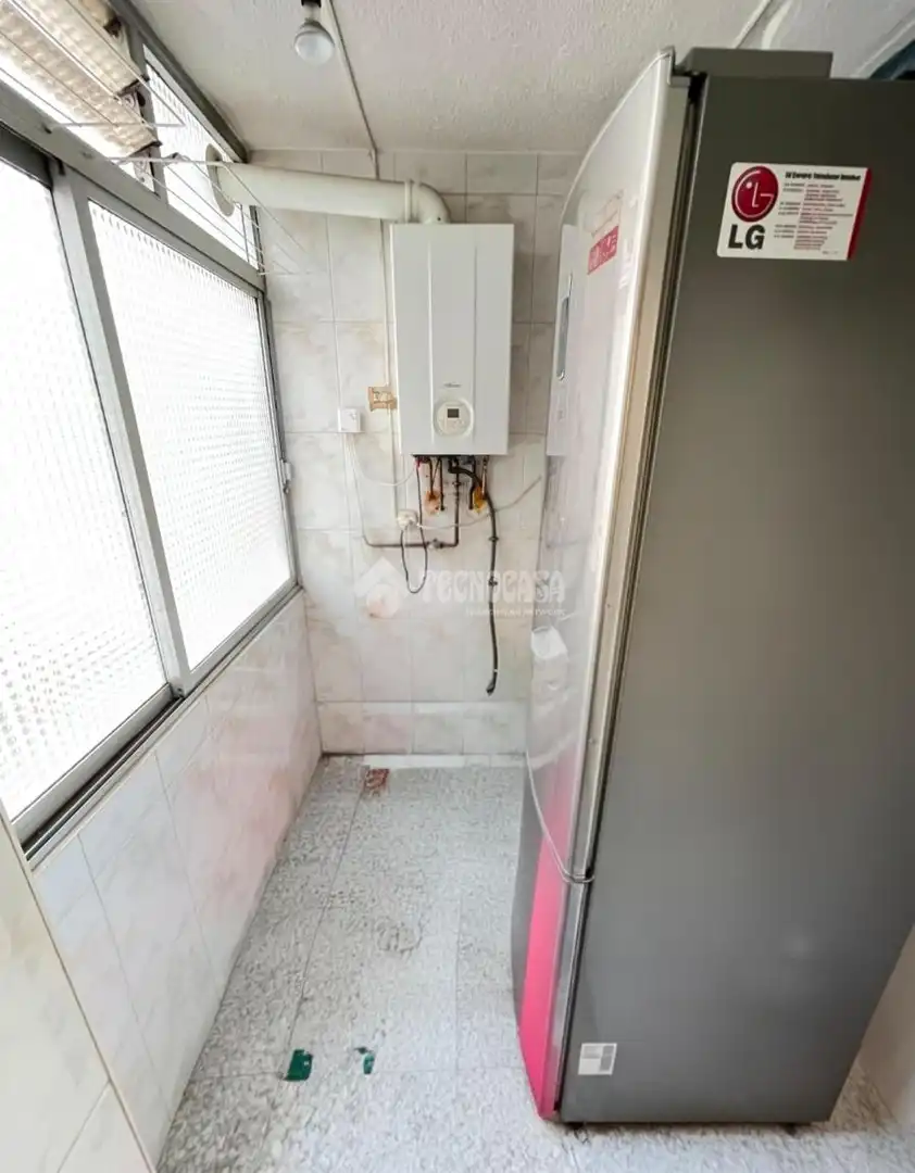 Bathroom of Flat for sale in Coslada  with Heating