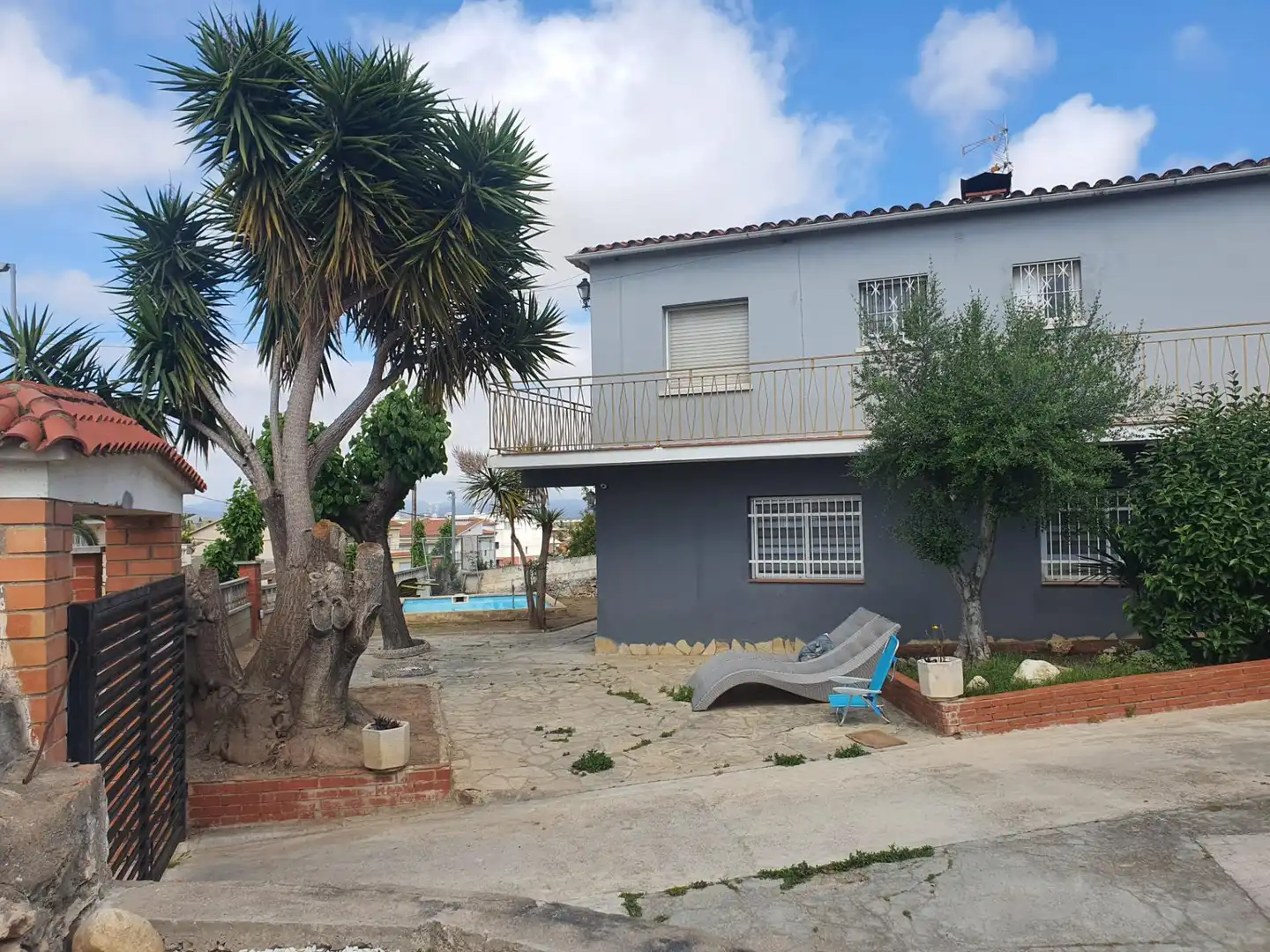 Vista exterior de Casa o chalet en venta en Vilanova i la Geltrú con Terraza