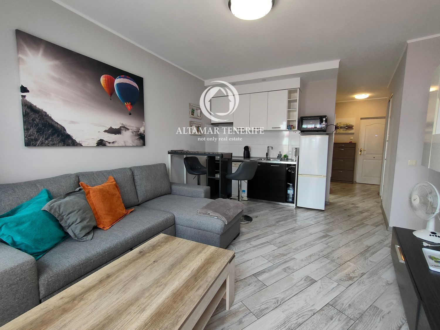 Living room of Apartment for sale in Adeje  with Terrace, Swimming Pool and Furnished