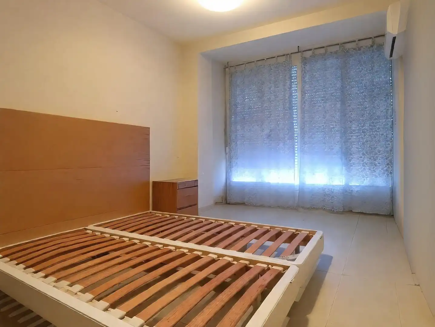 Schlafzimmer von Wohnung zur Miete in Sevilla mit Klimaanlage