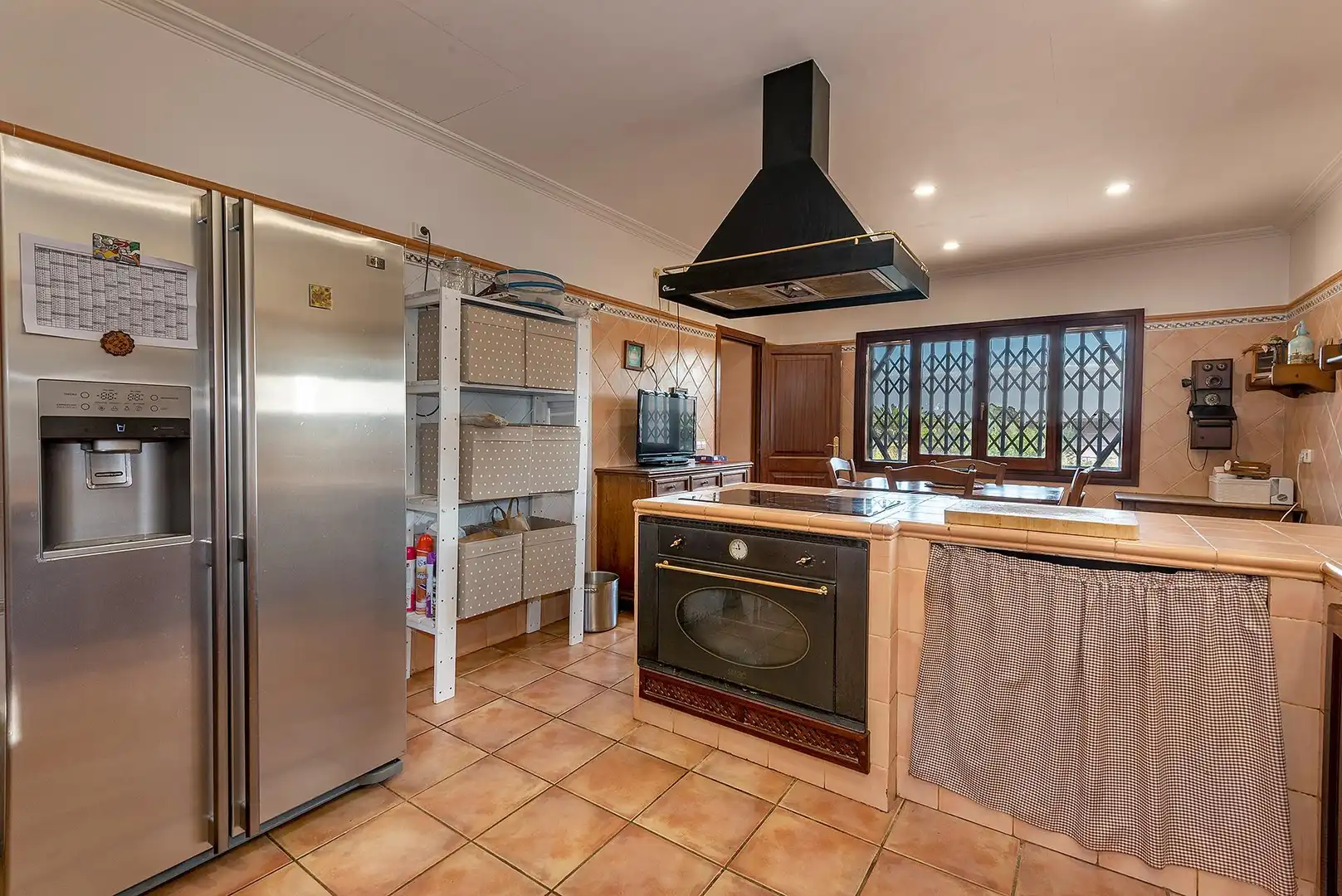 Cocina de Finca rústica en venta en  Palma de Mallorca con Calefacción, Jardín privado y Terraza