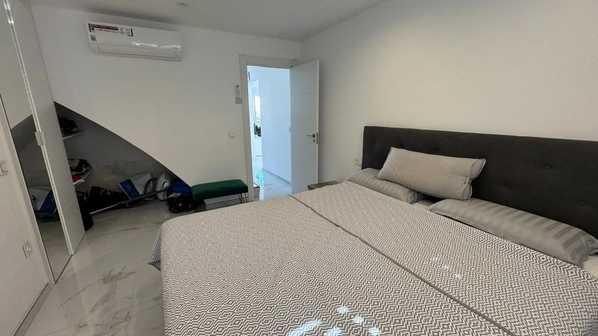 Bedroom of Detached homes for sale in Benidorm  with Air Conditioner, Private garden and Terrace