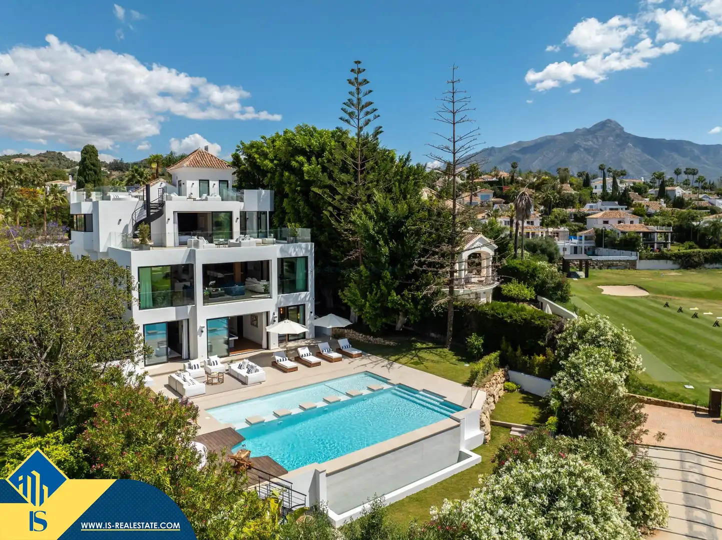 Chalet con piscina en venta en Nueva Andalucía, imagen 14