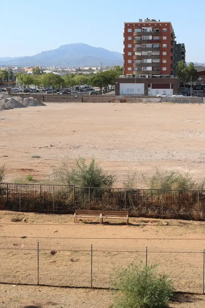 Wohnung zum Verkauf in Sabadell mit Klimaanlage, Heizung und Möbliert
