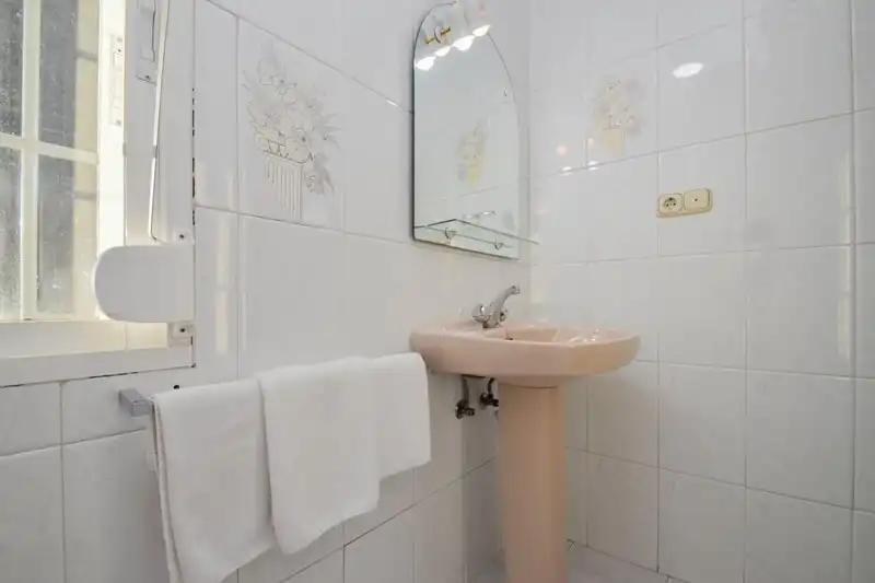 Edificio en venta en Avenida Palos de la Frontera, 3, Santa Fe