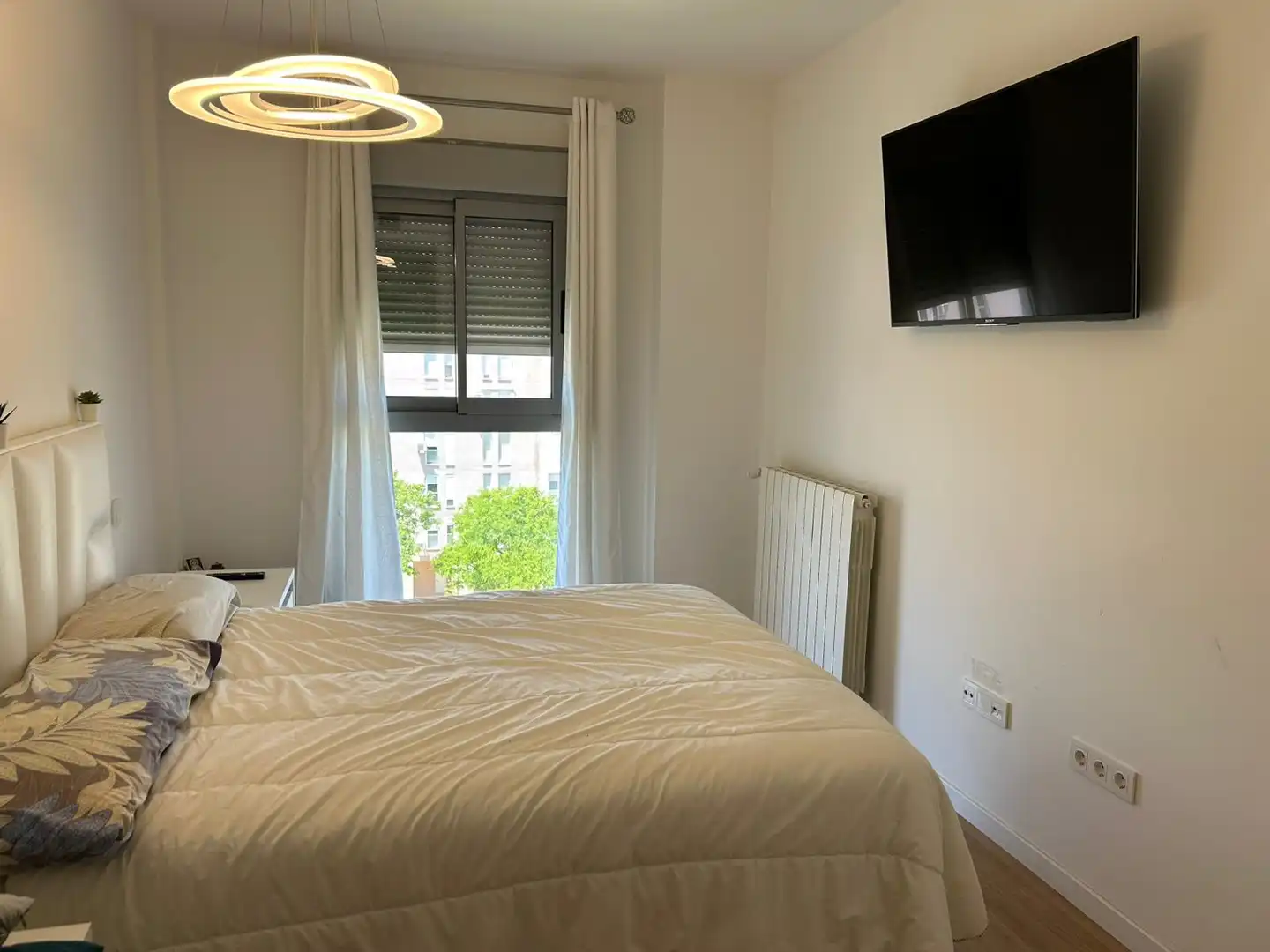 Habitación de Piso en venta en Tomares con Aire acondicionado, Terraza y Amueblado