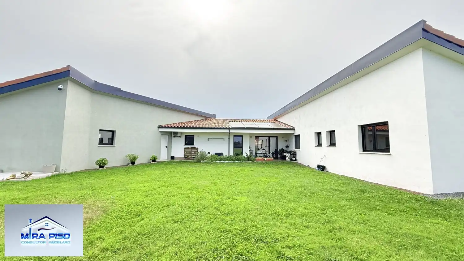 Vista exterior de Casa o chalet en venta en Las Rozas de Valdearroyo  con Calefacción, Terraza y Trastero