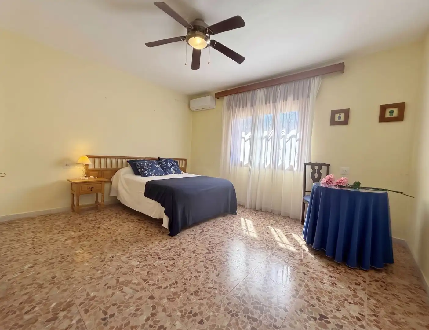 Habitación de Casa o chalet en venta en Almería con Aire acondicionado, Jardín privado y Terraza
