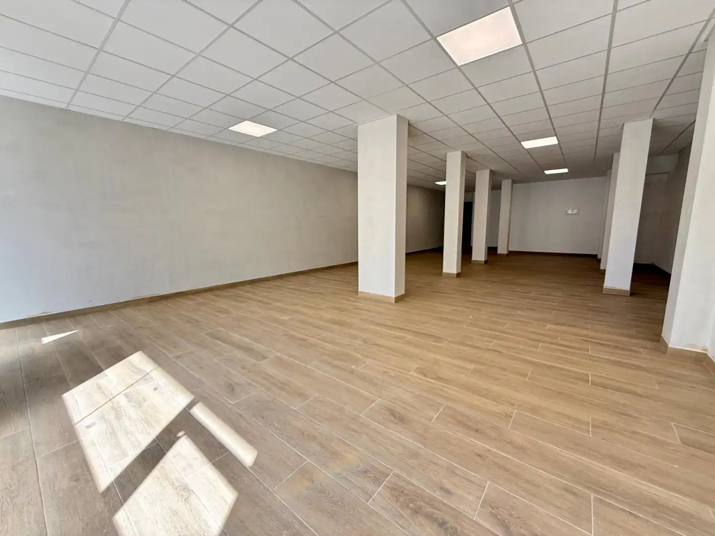 Gewerbefläche zum Verkauf in El Poble Sec, imagen 3
