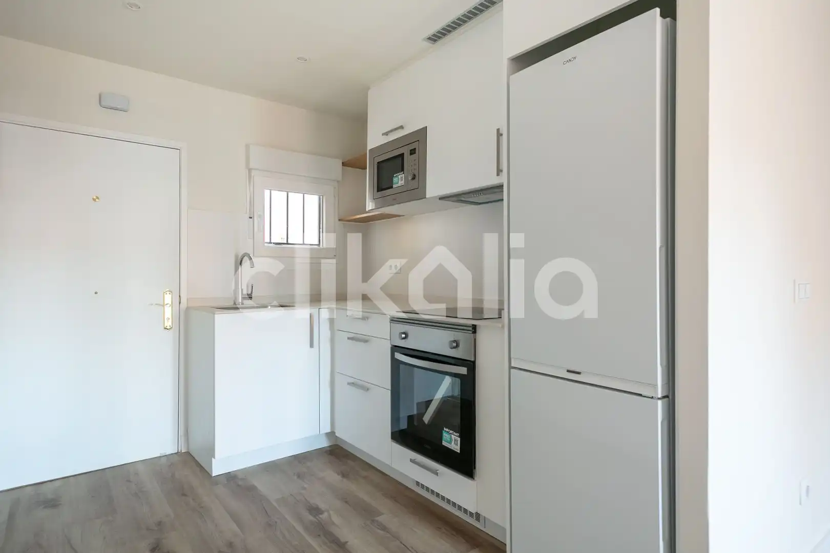 Kitchen of Flat for rent in Puente de Vallecas