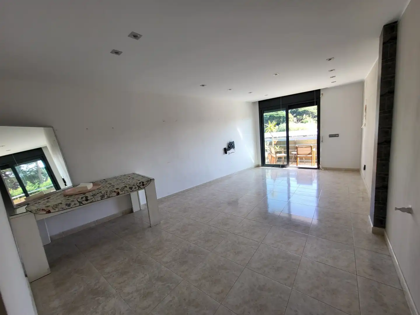 Sala de estar de Piso en venta en Malgrat de Mar con Trastero, Horno y Balcón
