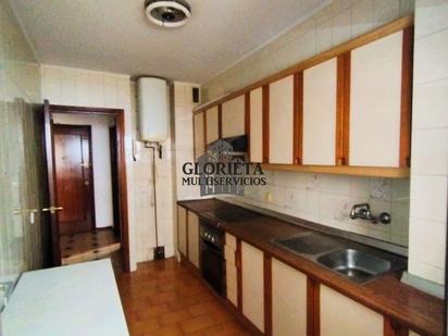Cuina de Pis en venda en Vigo  amb Calefacció