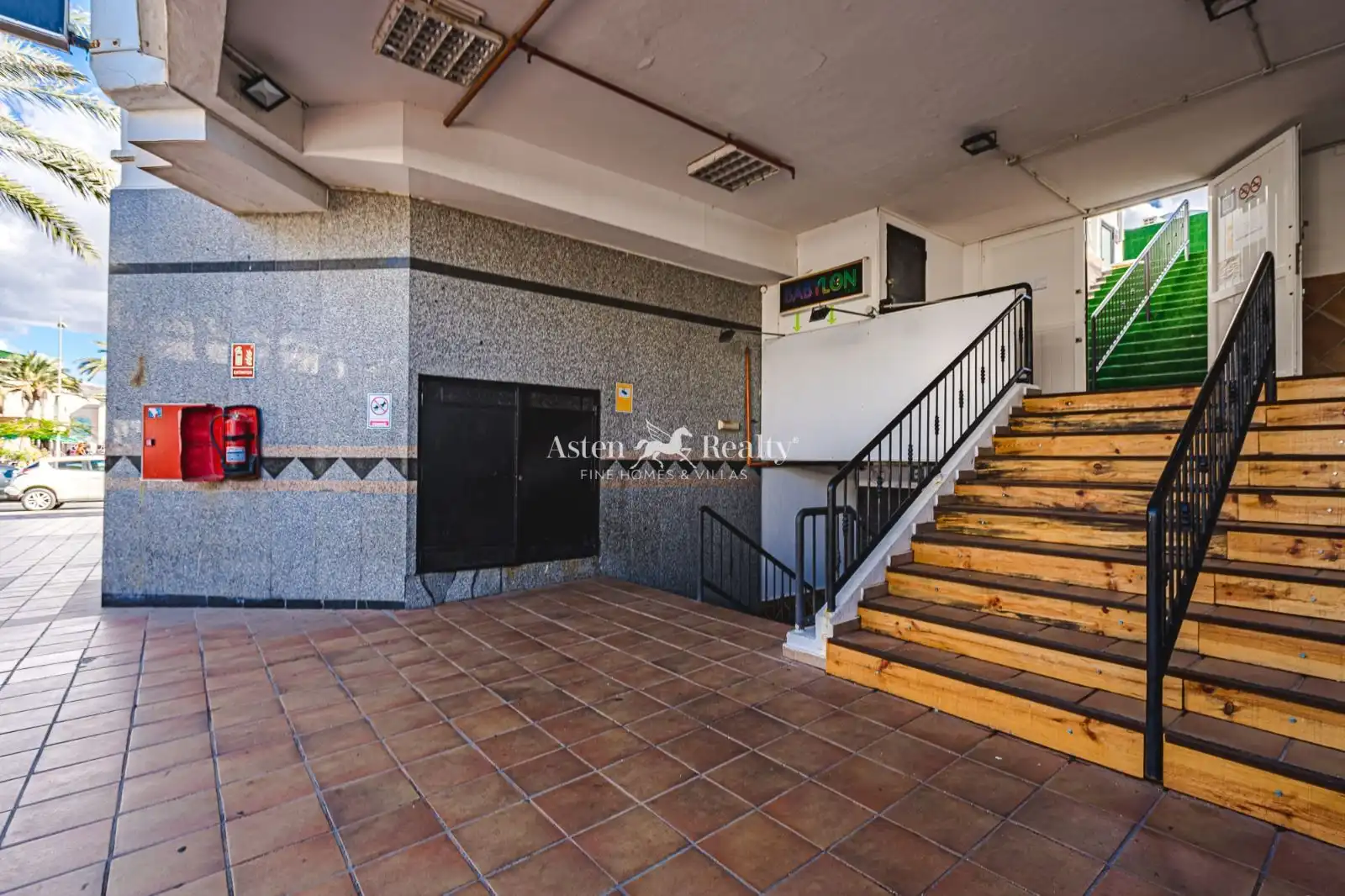 Local comercial en venda a Rafael Lluvina Puig 4, imagen 4