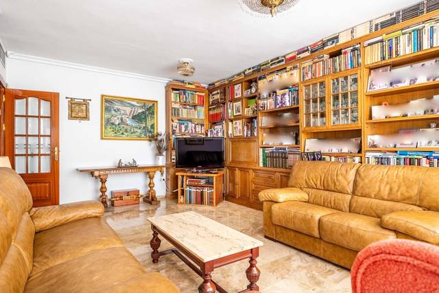 Piso en Venta en Calle Calle Marqués del Duero, 4 en Arenal - Museo
