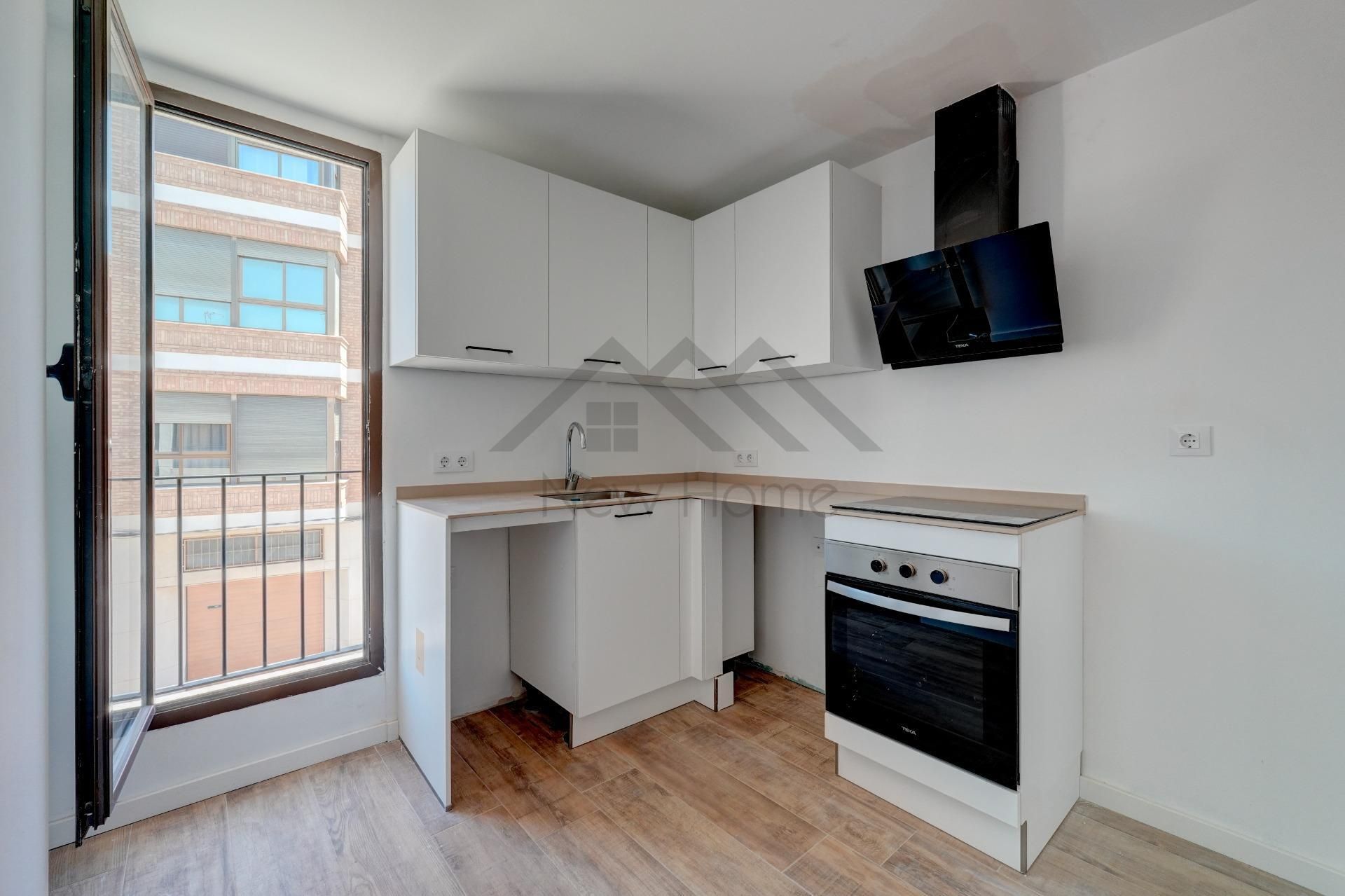 Kitchen of Flat for sale in Benaguasil  with Alarm
