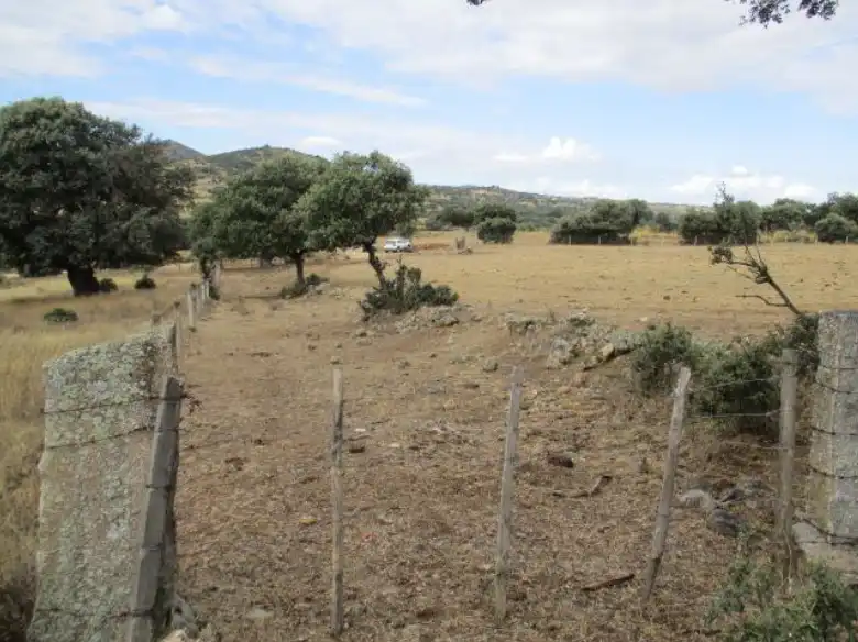 Land for sale in Puente del Congosto