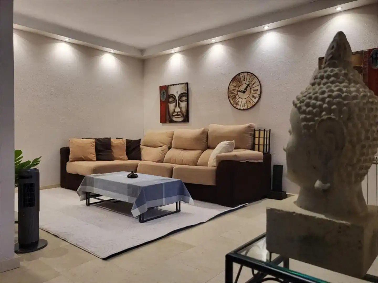 Sala d'estar de Casa o xalet en venda en Villaviciosa de Odón amb Aire condicionat, Jardí privat i Parquet