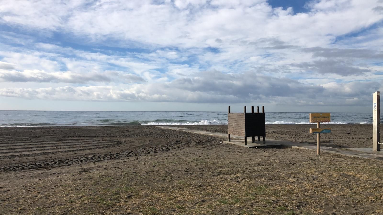 Vista exterior de Pis en venda en Rincón de la Victoria amb Terrassa i Piscina comunitària