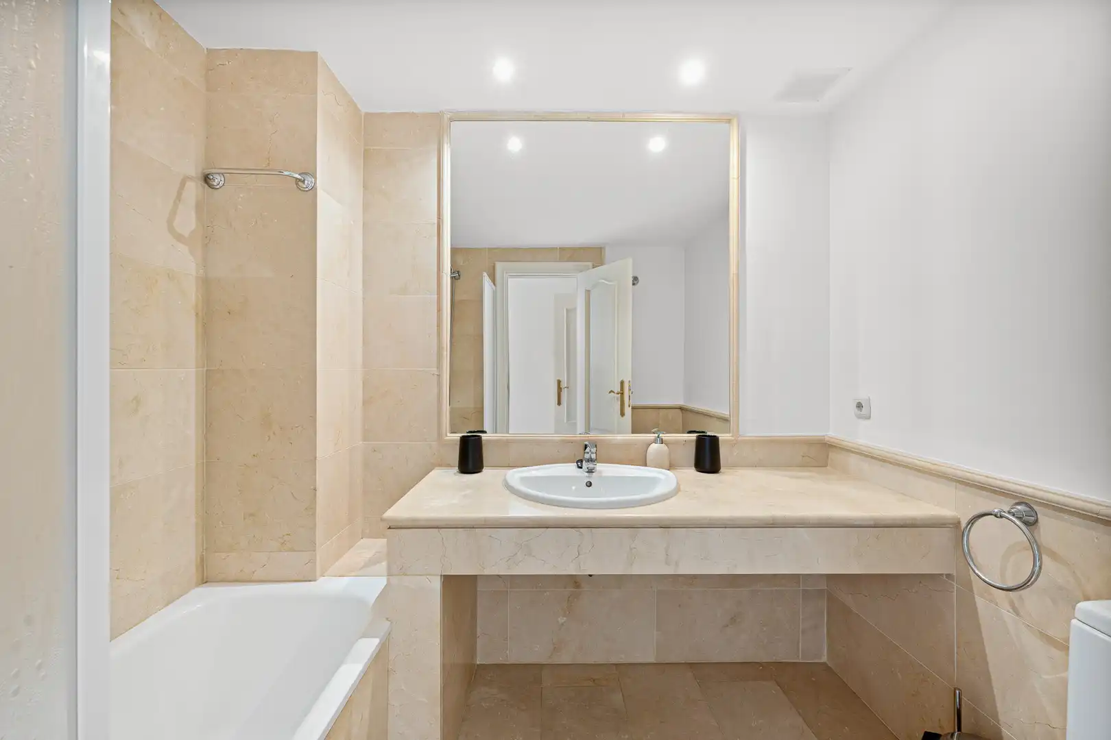 Adosado con piscina en venta en Nueva Andalucía, imagen 17