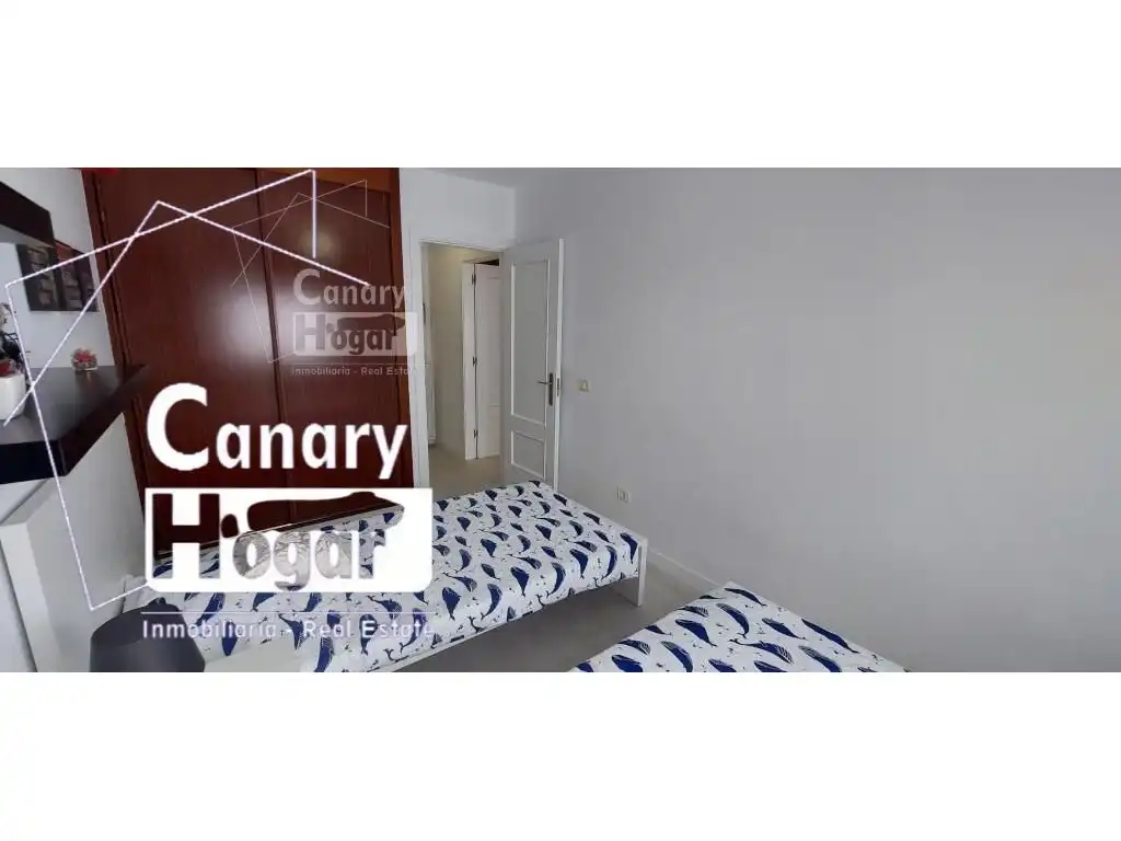 Dormitori de Apartament en venda en Adeje amb Aire condicionat i Balcó