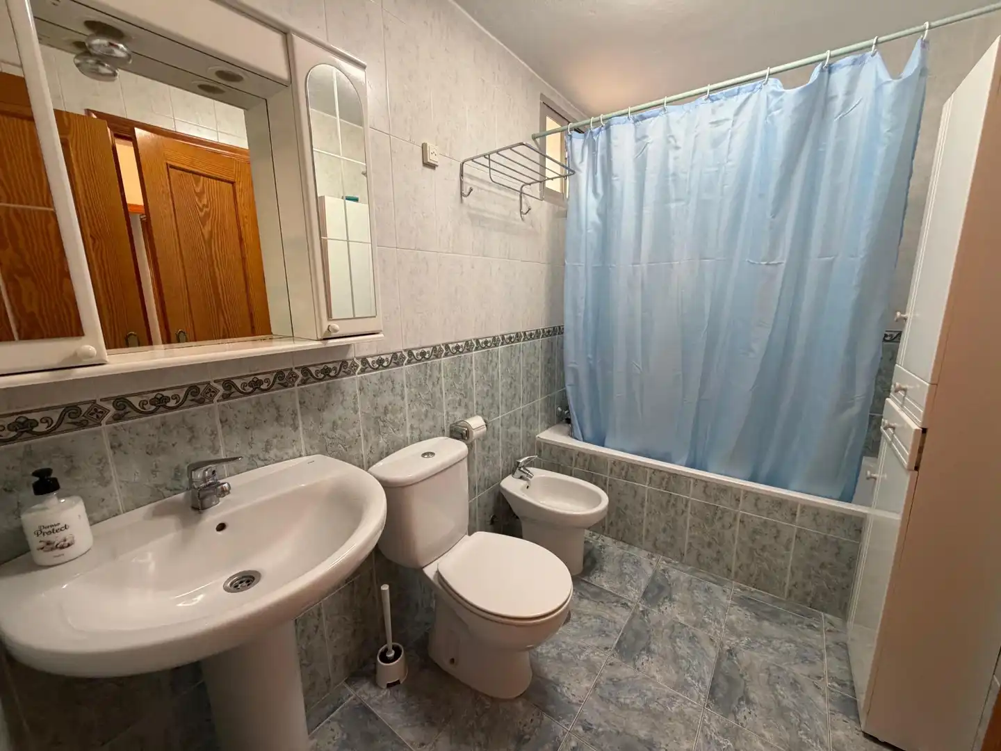 Baño de Casa o chalet de alquiler en Rincón de la Victoria con Terraza, Trastero y Amueblado