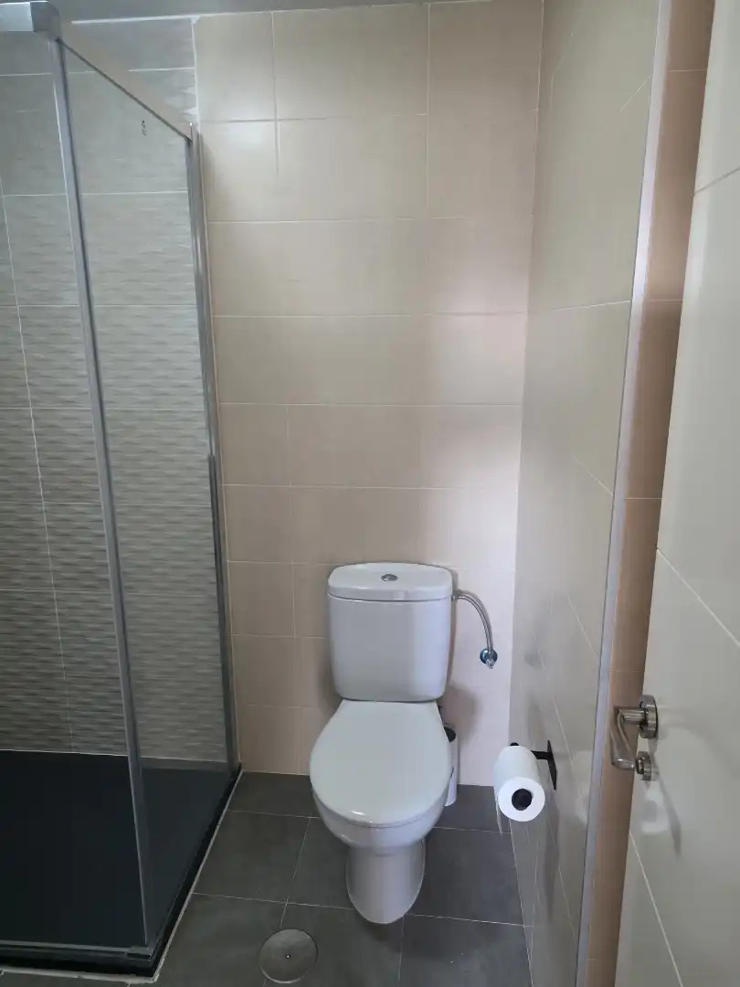 Badezimmer von Wohnung zum Verkauf in  Madrid Capital mit Klimaanlage