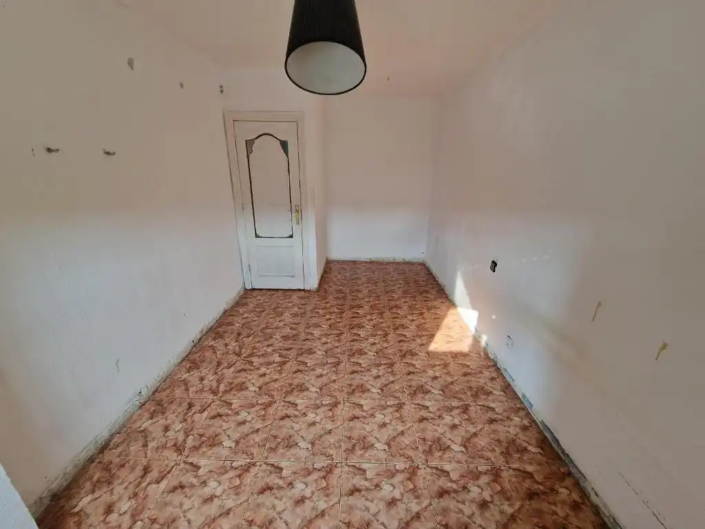Piso con terraza en venta en Badia del Vallès, imagen 3