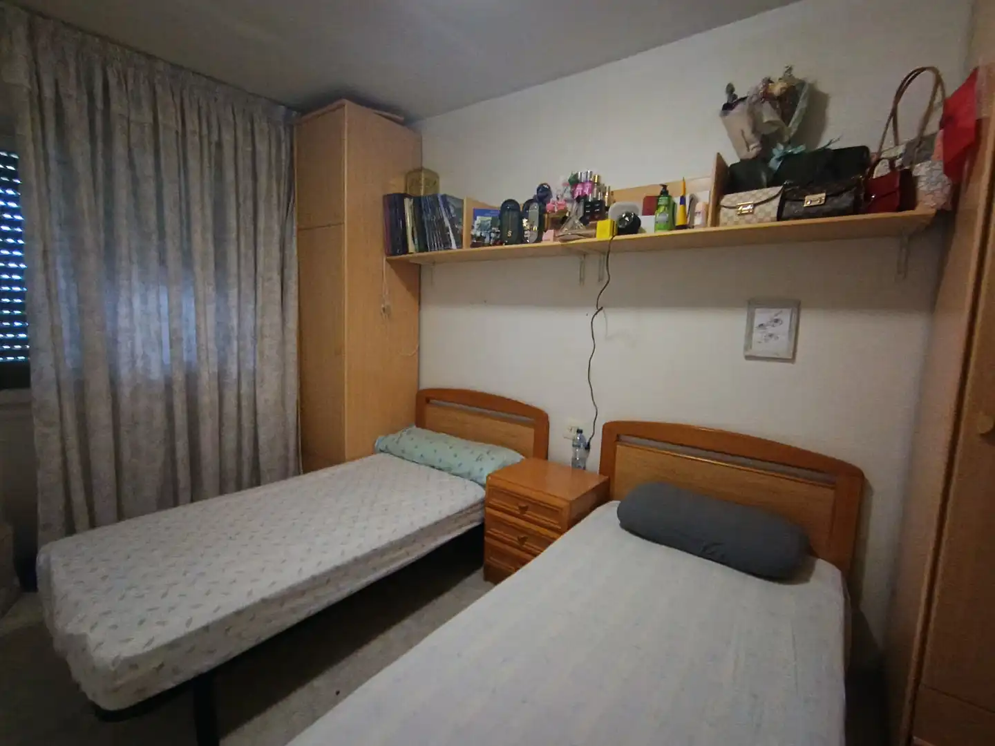Dormitori de Pis en venda en Benicasim / Benicàssim amb Terrassa, Traster i Moblat