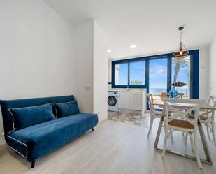 Dormitori de Apartament per a compartir en Calafell amb Terrassa