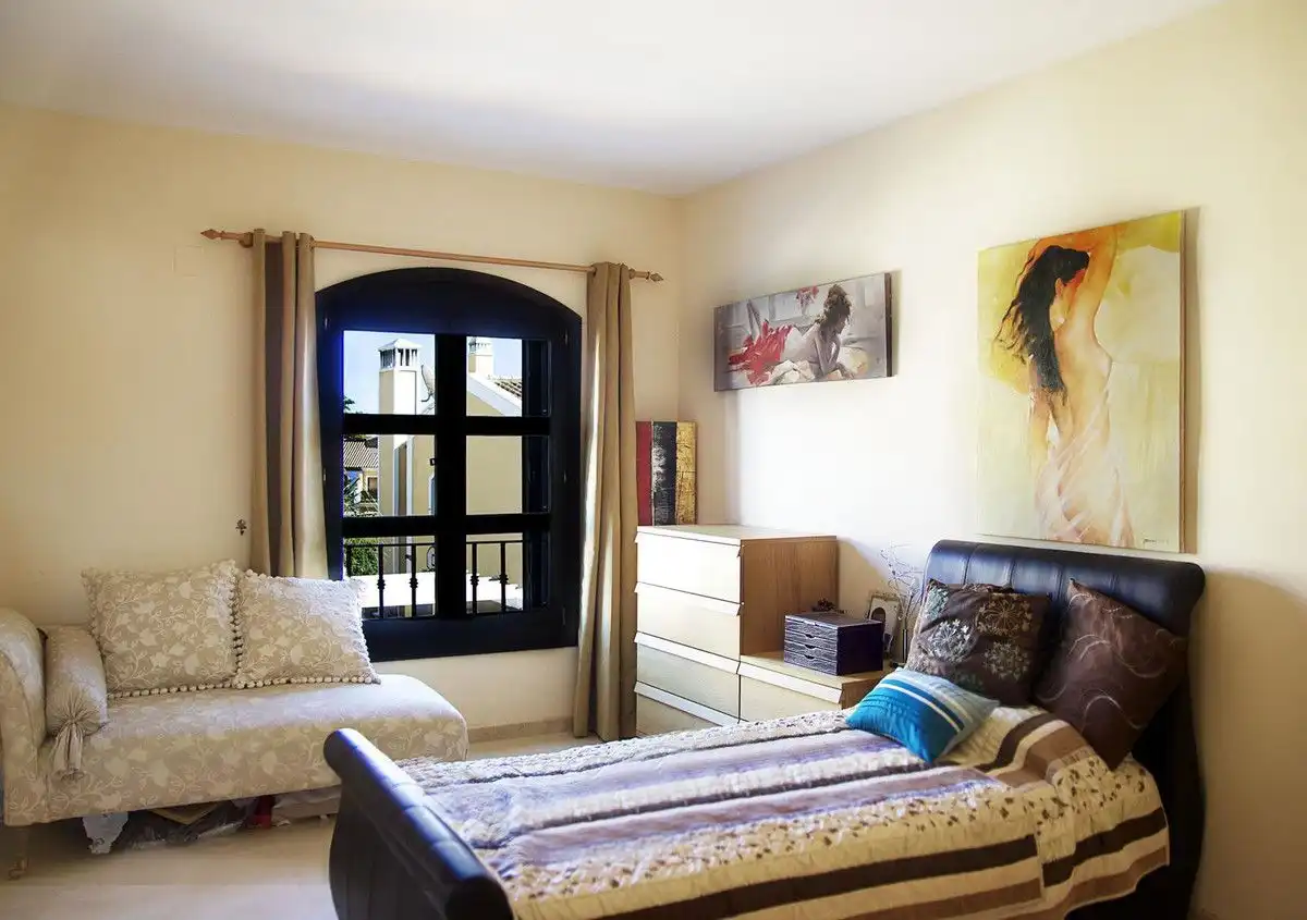 Detached homes for rent in Guadalmina Alta
