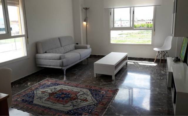 Apartamento en Alquiler en Calle la Vega en Atarfe