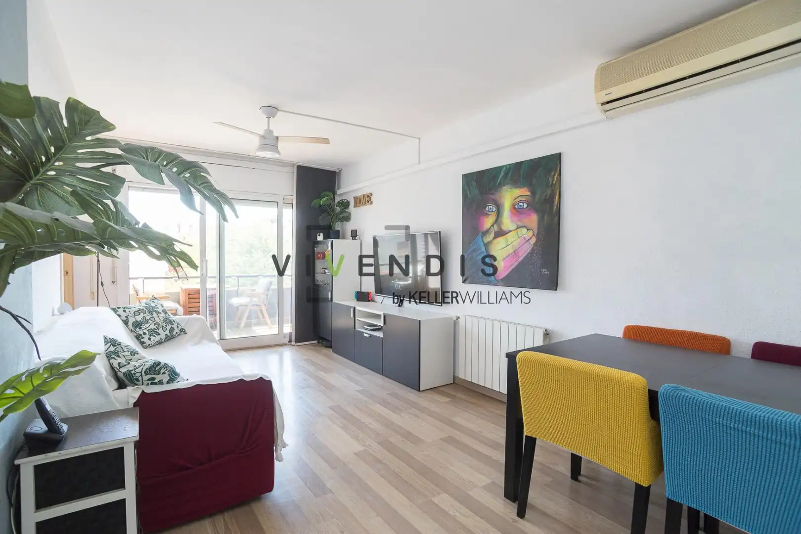 Sala d'estar de Pis en venda en Sant Andreu de la Barca amb Calefacció i Balcó