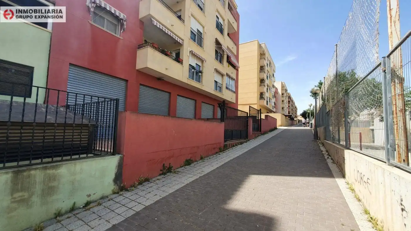 Vista exterior de Local en venta en Aspe
