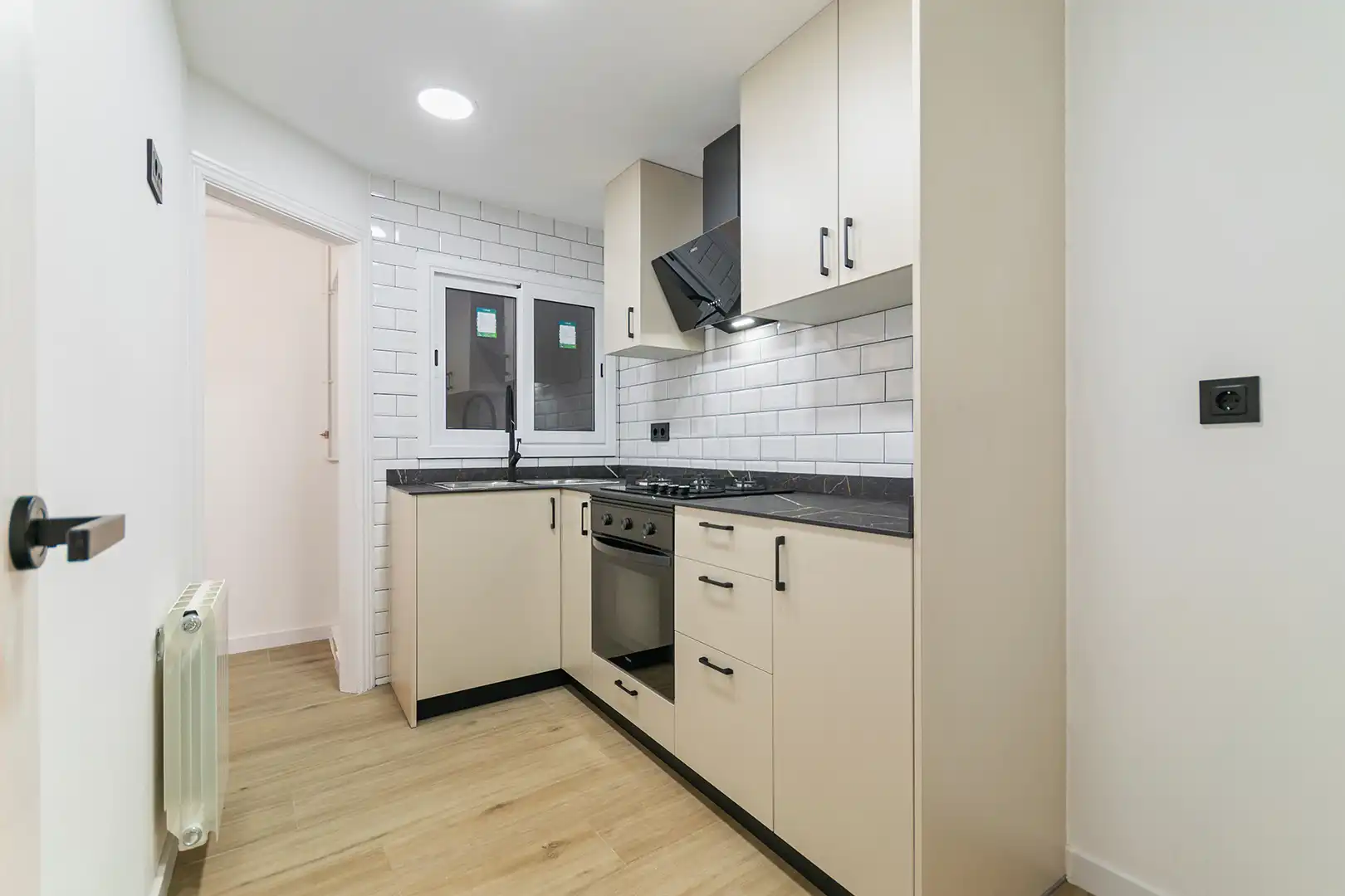Cocina de Piso en venta en Badalona con Aire acondicionado, Calefacción y Parquet