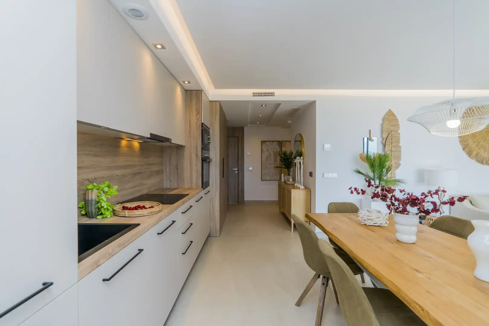 Apartament amb piscina en venda a Benahavís pueblo, imagen 7