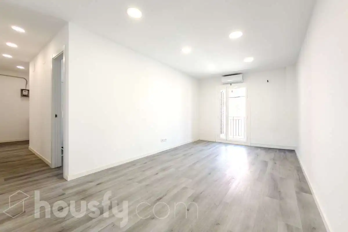 Sala de estar de Piso en venta en Barcelona con Aire acondicionado, Calefacción y Parquet