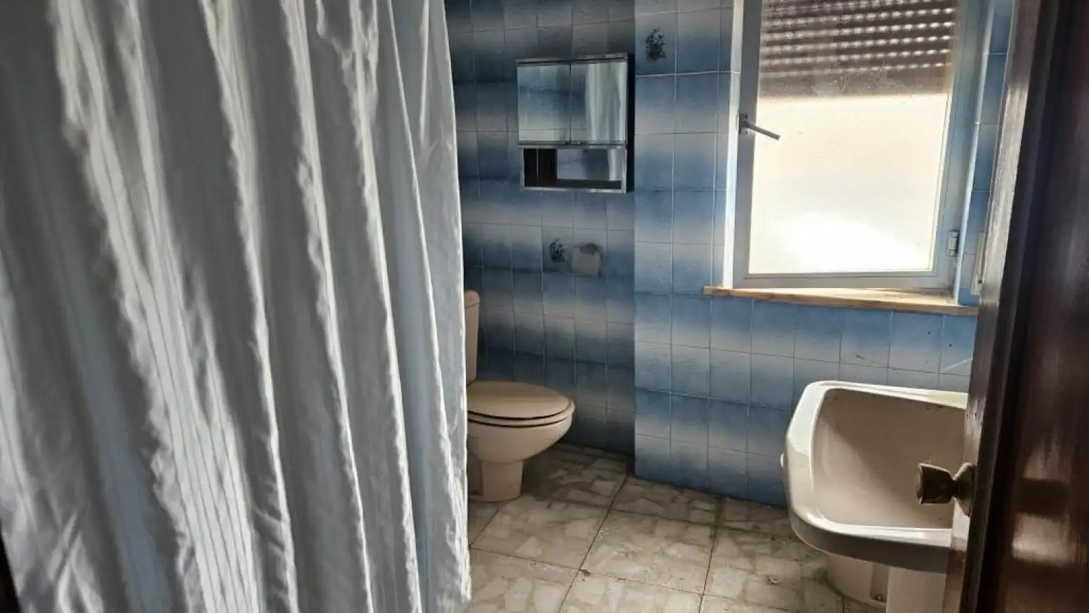 Bathroom of Houses for sale in Vega de Tirados  with Storage room and Balcony