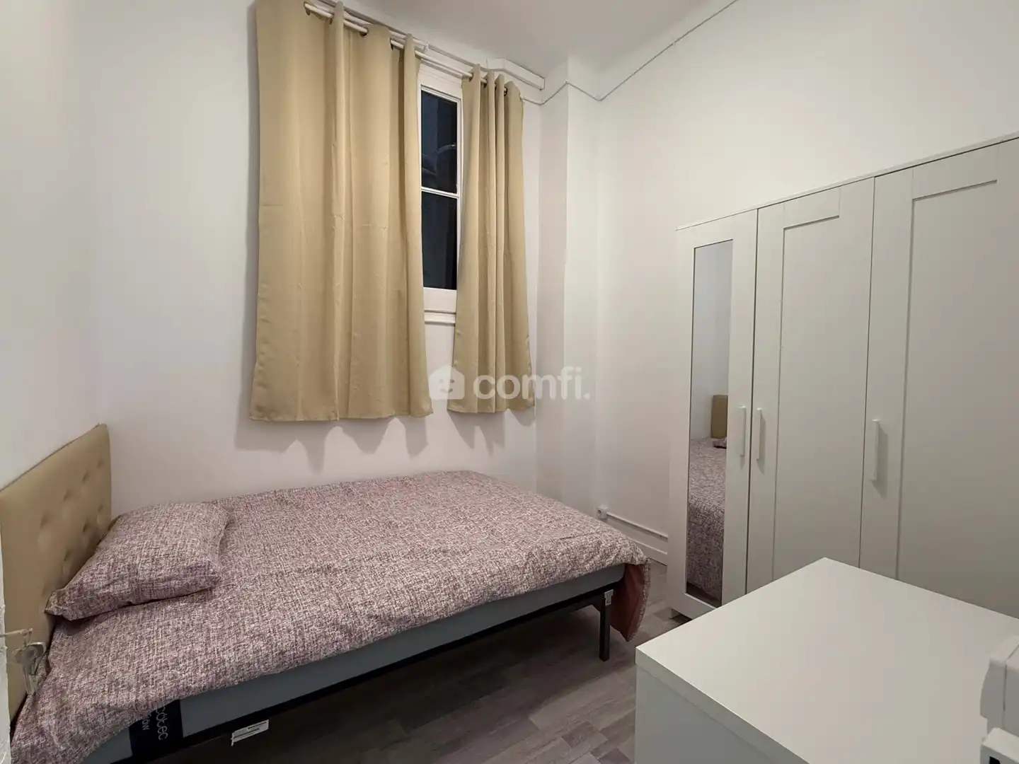 Habitación de Piso para compartir en Barcelona con Amueblado