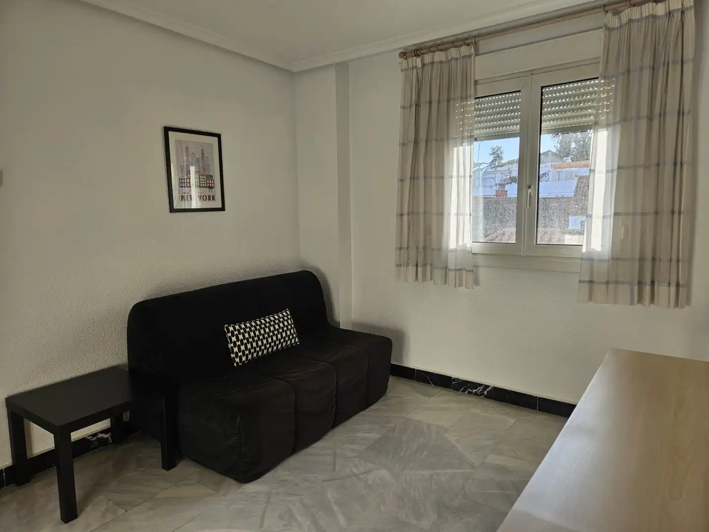 Bedroom of Flat for sale in San Juan de Aznalfarache  with Air Conditioner and Community pool
