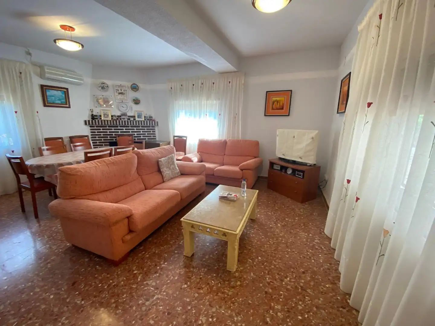 Living room of Houses for sale in Albacete  with Air Conditioner, Private garden and Furnished