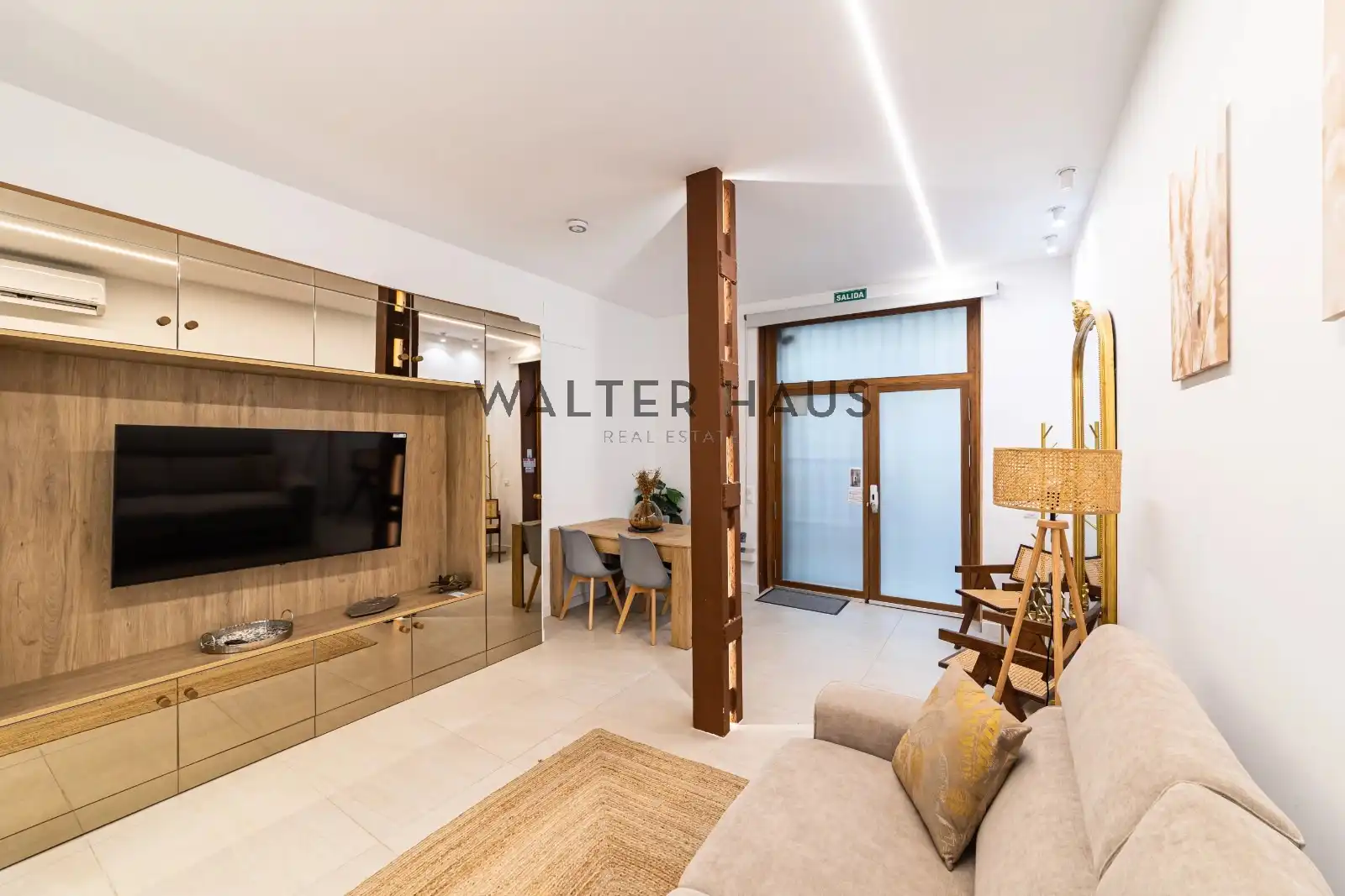 Flat with lift for sale in Calle de las Peñuelas