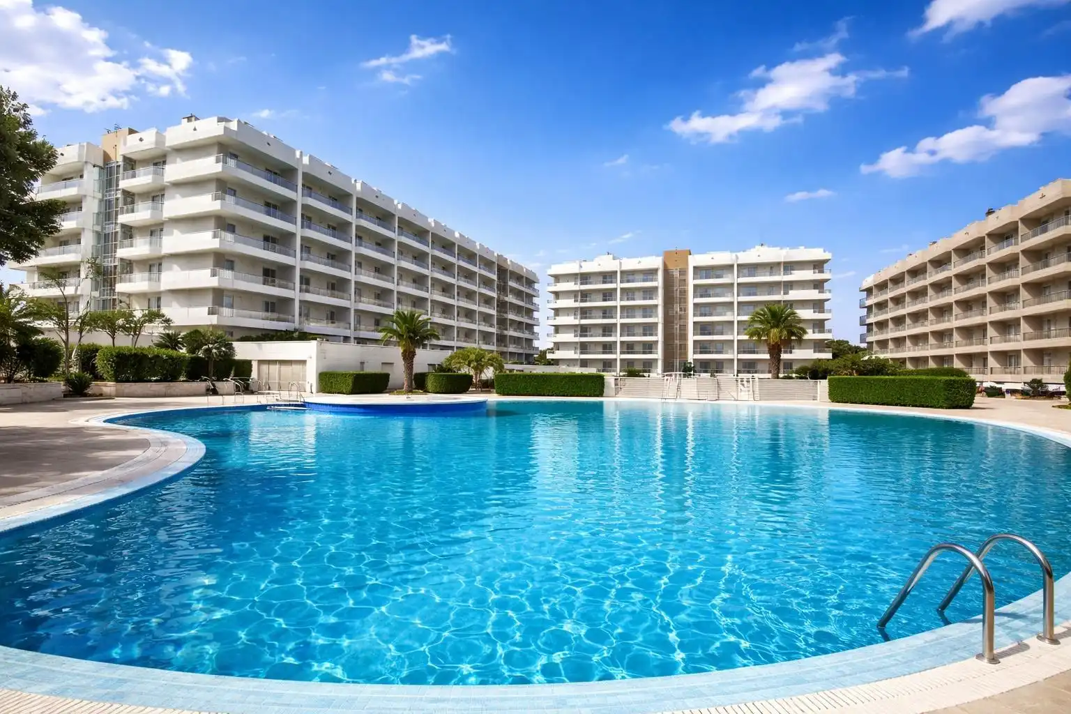 Schwimmbecken von Loft zum Verkauf in Salou mit Terrasse und Gemeinschaftspool