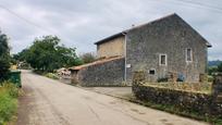 Vista exterior de Casa o xalet en venda en Penagos amb Terrassa