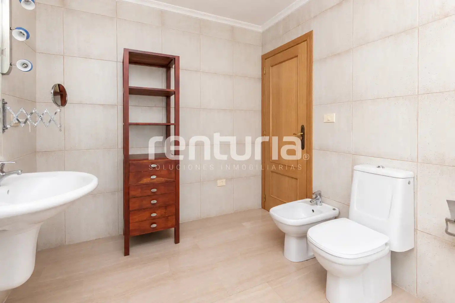 Bathroom of Houses for sale in Sagunto / Sagunt  with Air Conditioner, Heating and Private garden
