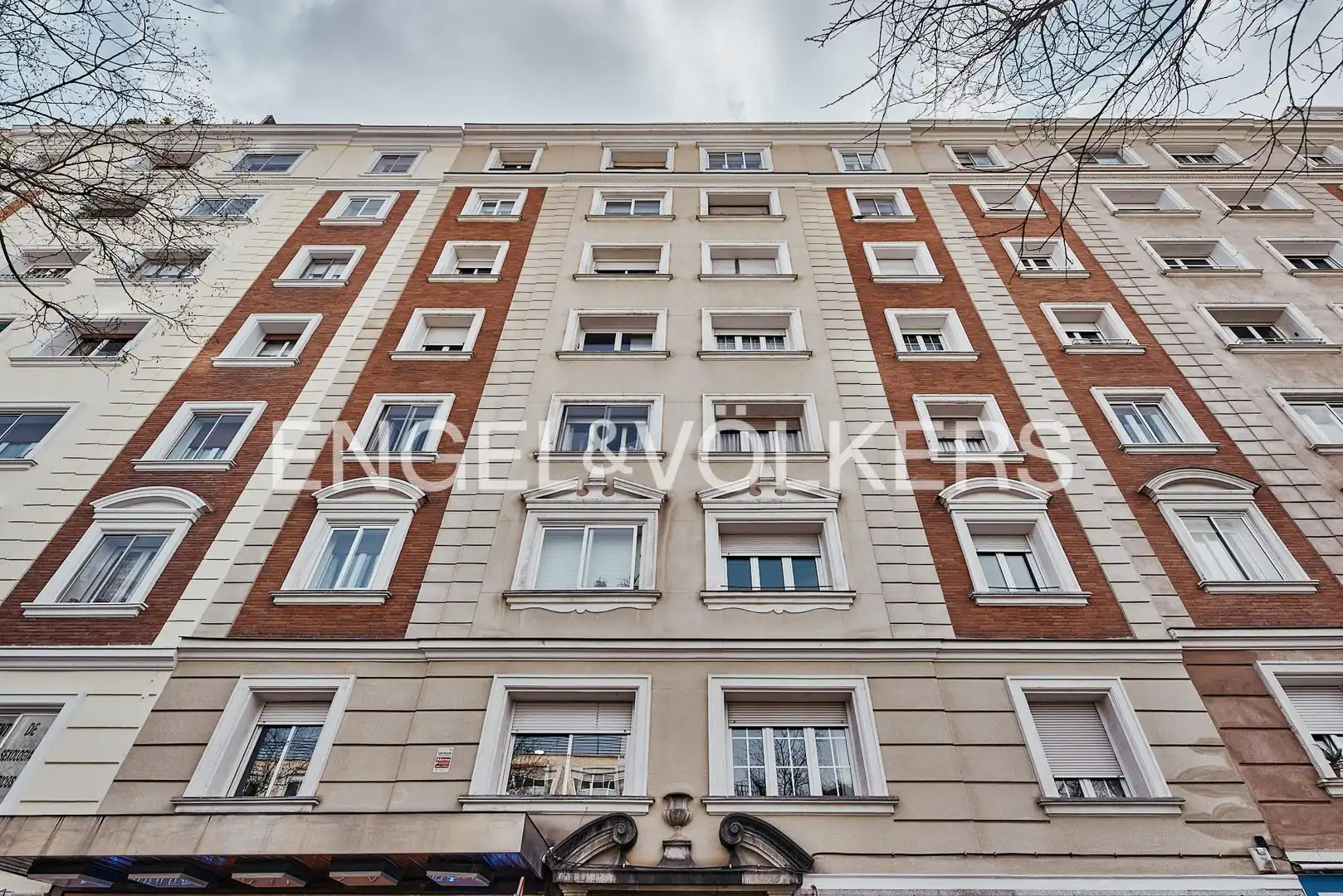Vista exterior de Piso en venta en Madrid con Aire acondicionado y Calefacción