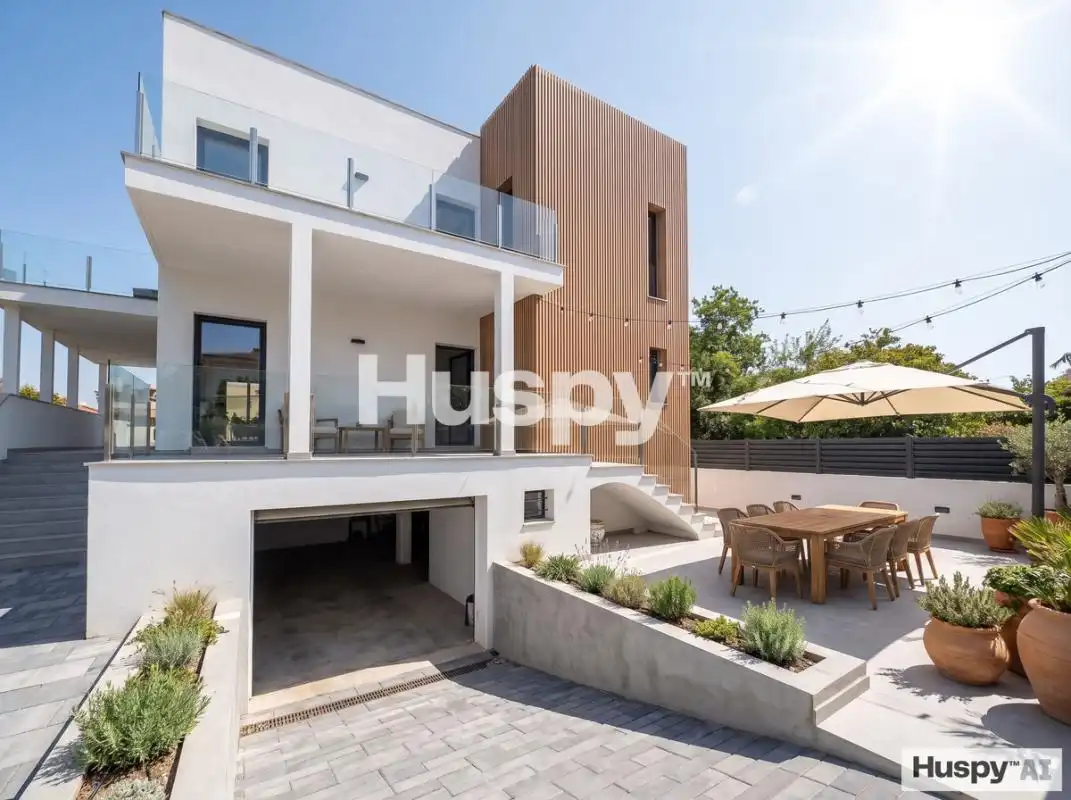 Villa avec balcon à vendre à Avinguda del Grau