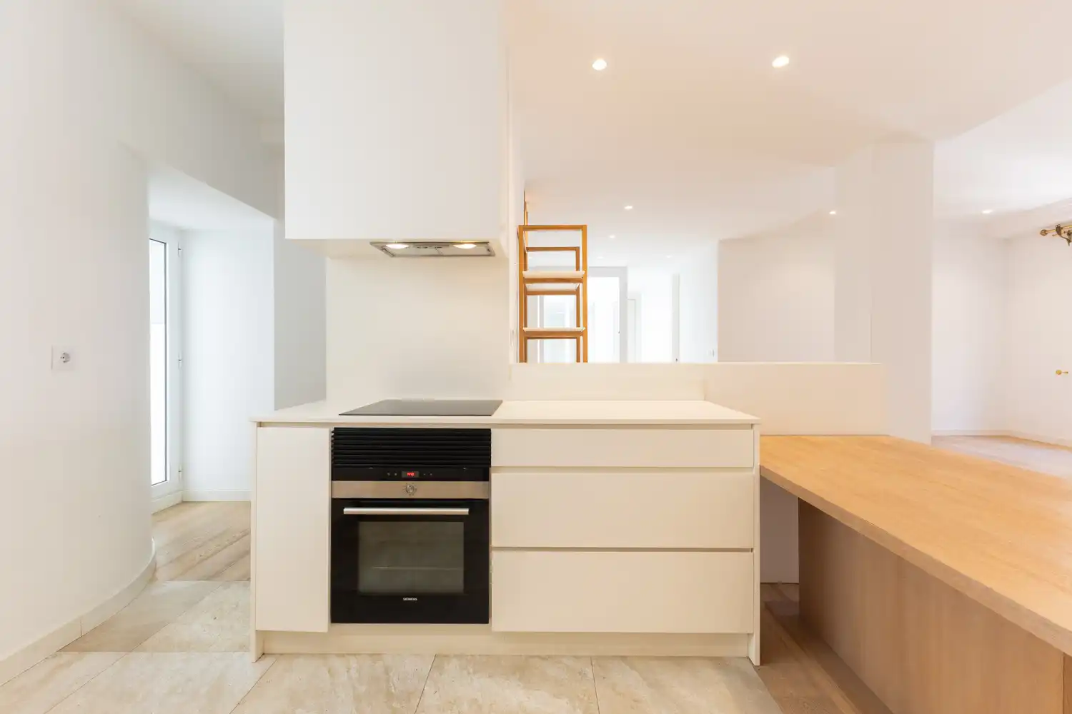 Kitchen of Flat for rent in Valencia  with Air Conditioner, Heating and Furnished