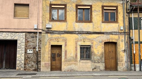 Foto 2 de Casa adosada en venda a Pola de Laviana - Av Rioseco, 21, Laviana, Asturias