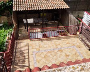 Terrassa de Casa o xalet en venda en  Logroño amb Calefacció, Jardí privat i Terrassa