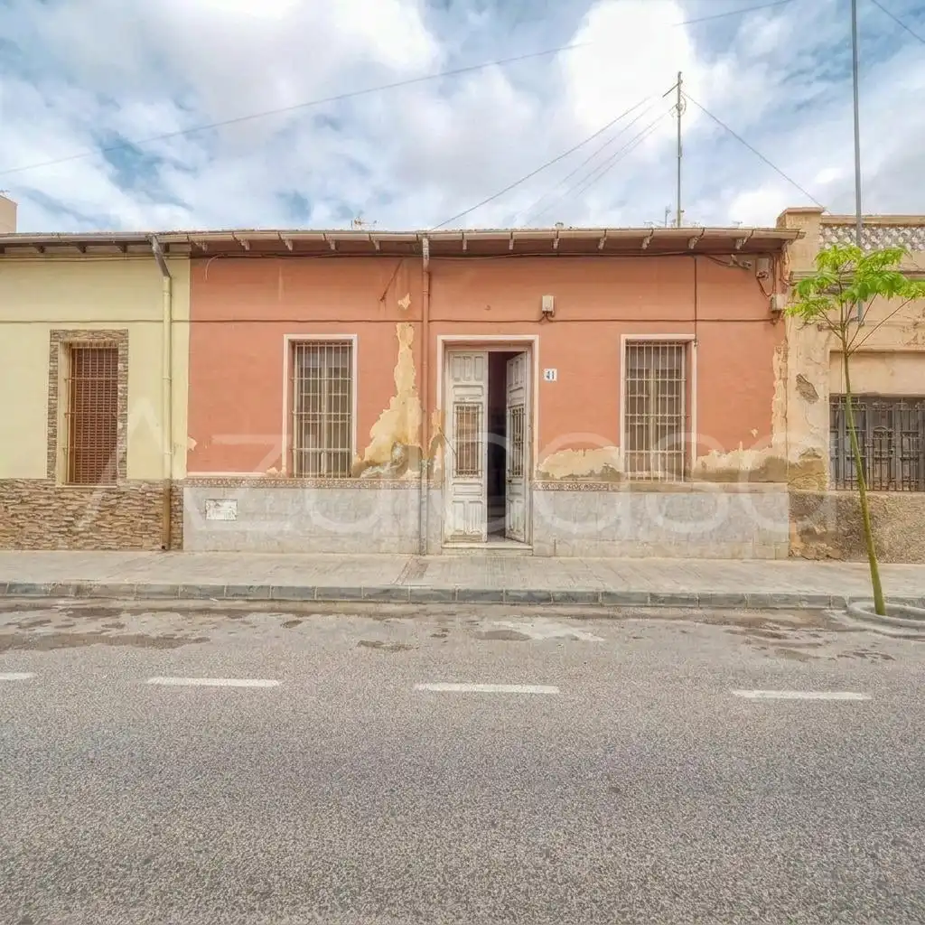 Vista exterior de Casa o xalet en venda en Elche / Elx